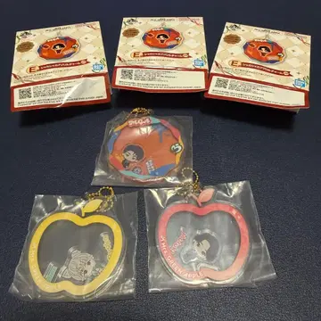 미세스 제일복권 E상 바스락 아크릴 참 3종 세트