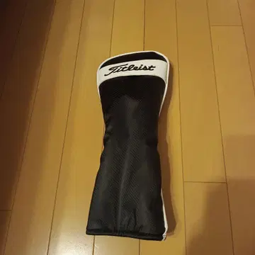 Titleist 드라이버용 골프헤드커버 블랙/화이트