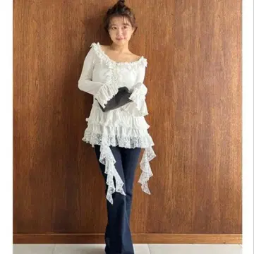 snidel 티어드 프릴 티셔츠 풀오버