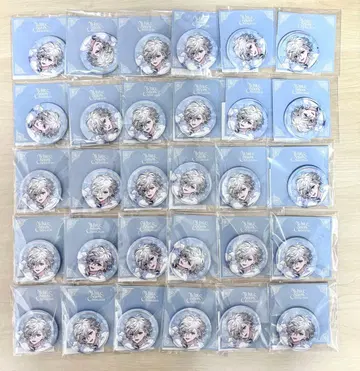 니지산지 무라쿠모 카게츠 금박 캔뱃지