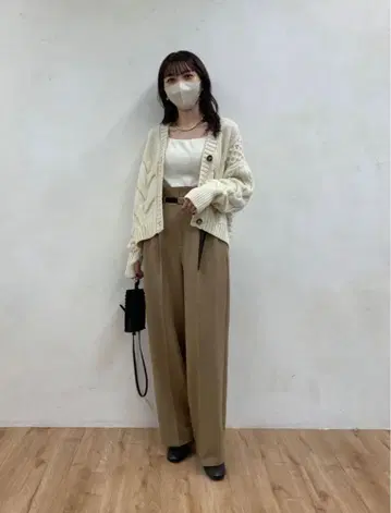 CAPRICIEUX LE'MAGE 케이블 가디건 아이보리