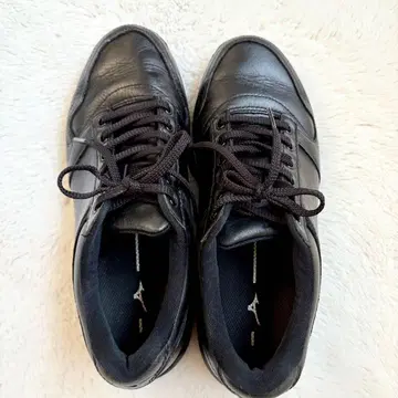 [ 정가 16,500엔 ] 미즈노 워킹화 판매 종료 레어 25.5cm