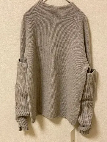 미사용 암워머 포함 니트 노블 베이지