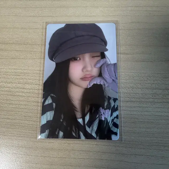 아일릿 빌려온 고양이 밤 원희 앨범 포카