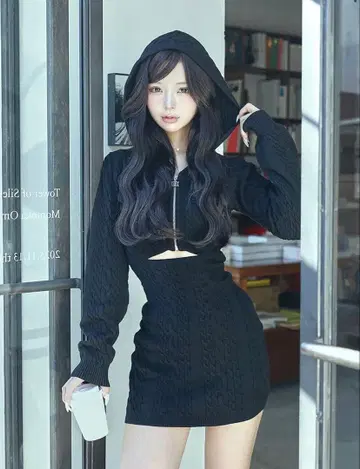 다리치 오픈 케이블 니트 미니 원피스 BLK 블랙