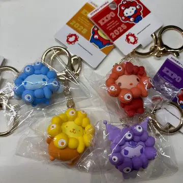 최애 컬러 산리오 미야쿠미야쿠 키링 키티 쿠로미 푸딩 시나모