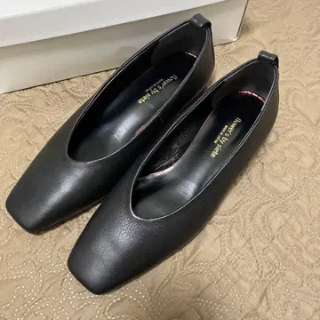 야마다야 양가죽 펌프스