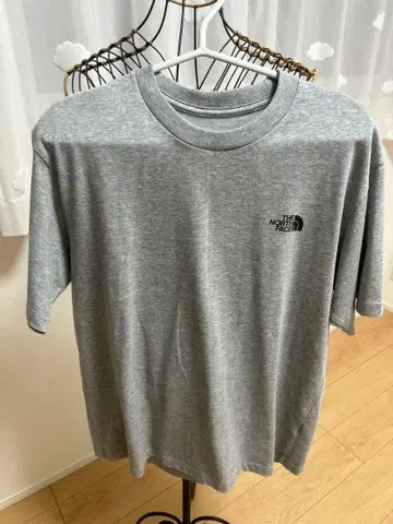 THE NORTH FACE 그레이 T셔츠 L 사이즈
