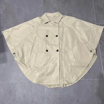 새상품! coca 베이지 판초 코트 M 사이즈