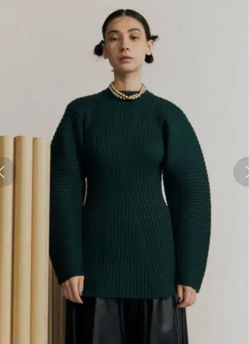 UN3D. ACCORDION KT TOP