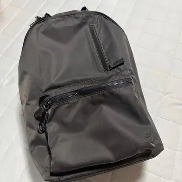 포케스 백팩 차콜 그레이