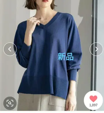 OPAQUE.CLIP 오파크 클립 리랙시 V넥 니트 블루