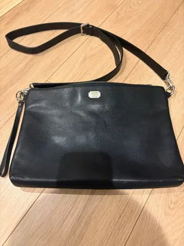 CRIMIE 2WAY 클러치 백 미들 숄더 클러치