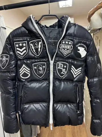 다르틴 보나파르토 블랙 다운 자켓 46