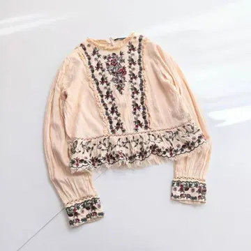 자라 ZARA 꽃무늬 자수 자수 티셔츠 블라우스