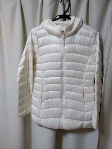 울트라 라이트 다운 자켓 화이트