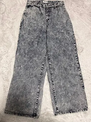 스트레이트 데님 팬츠 블랙 화이트