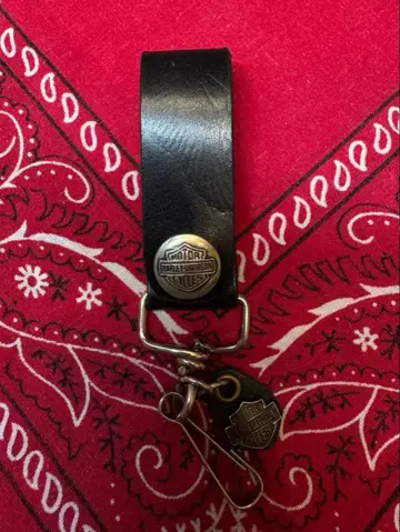 즉시 구매 가능 할리데이비슨 가죽 벨트 루프 키링 미니 참 포함