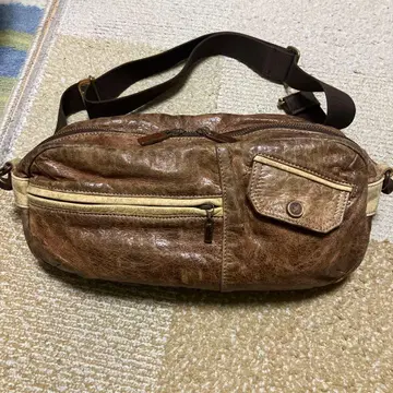 브라운 가죽 숄더백