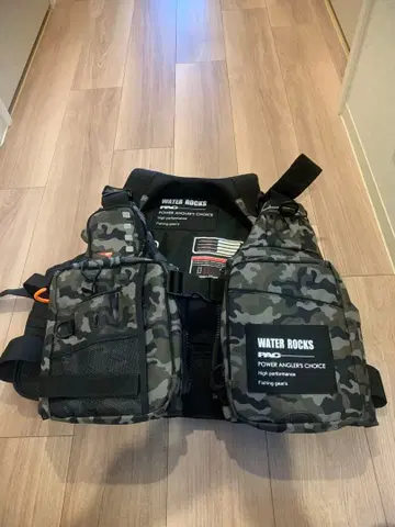 WATER ROCKS 구명 조끼