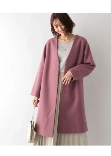 [ 미사용 새상품 ] 글로벌 워크 경쾌한 스트레치 노카라 코트