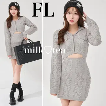 택 포함 새상품 다리치 오픈 케이블 니트 미니 원피스 그레이 FL