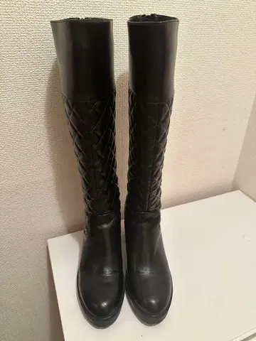 레이디 퀼팅 롱 부츠