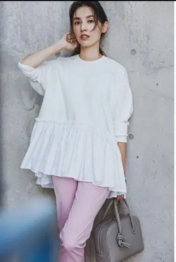 페플럼 콤비 풀오버 티셔츠 쓰리 스퀘어 화이트