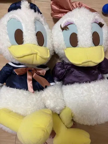 도널드 덕과 데이지 봉제 인형