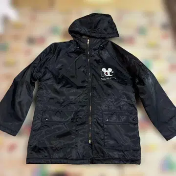 캐릭터 패러디 블랙 나일론 자켓 벤치 코트