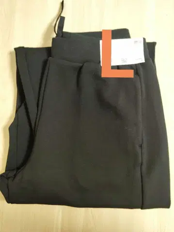 새상품 UNIQLO 드라이 맨투맨 커브 팬츠 블랙 L 유니클로