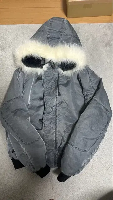 BADWAY 그레이 MA-1 퍼 포함 플라이트 자켓