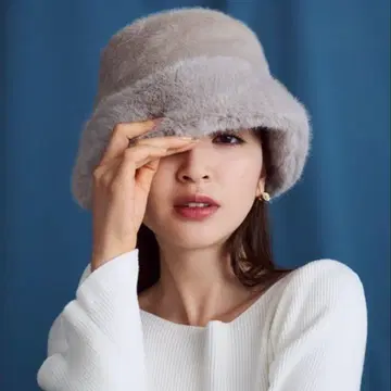 셀포드 인조 모피 로고 펄 장식 버킷 햇 MOC