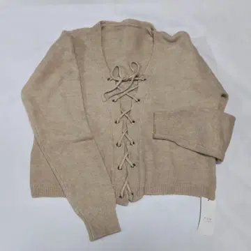 FUN 팬 베이지 레이스업 긴팔 니트