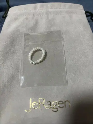 JeRagen 화이트 펄 반지 수납 가방 포함