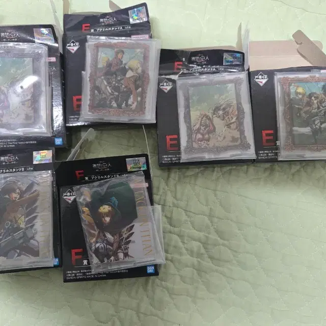 진격의 거인 아크릴 스탠드 E F 상