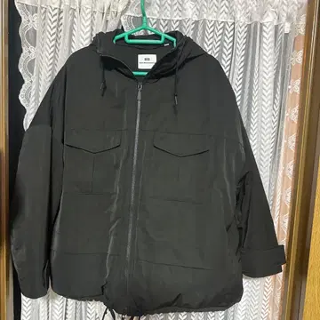 White Mountaineering UNIQLO 다운 자켓 블랙