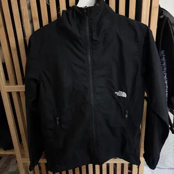 THE NORTH FACE 블랙 마운틴 파카