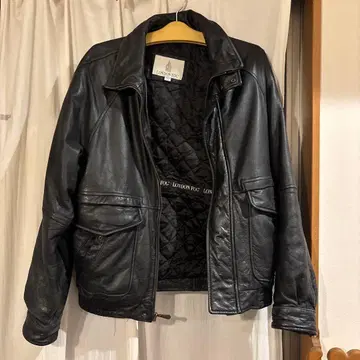 LONDON FOG 블랙 가죽 자켓