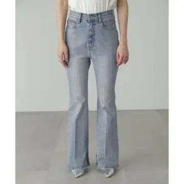 FREE'S MART 플레어 데님