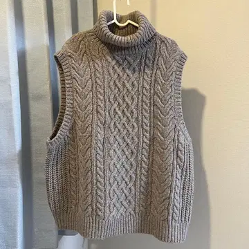 새상품급 HARE 케이블 니트 터틀넥 베스트 그레이 프리 FREE