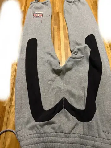 에비수 스웨트 팬츠