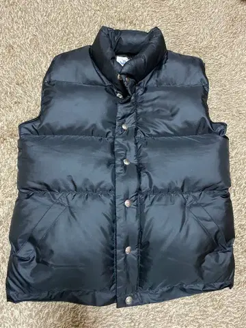 크레센트 다운 웍스 이탈리안 베스트 블랙