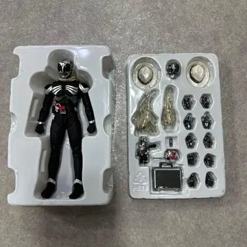 S.H.Figuarts 진골조제법 가면라이더 스컬