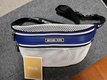 MICHAEL KORS 스포츠 다니카 힙색