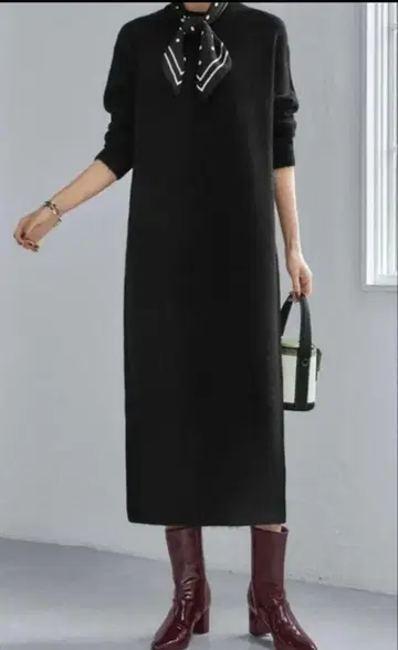 스타일 델리 야크풍 크루넥 니트 원피스