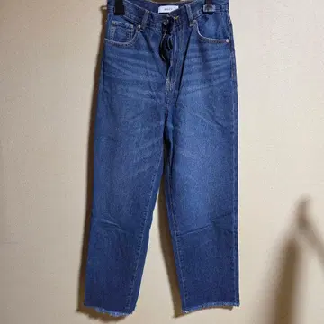 갤러스트 에시컬 테이퍼드 데님 M