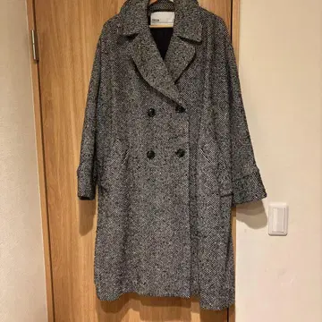 TICCA 헤링본 무늬 롱 코트