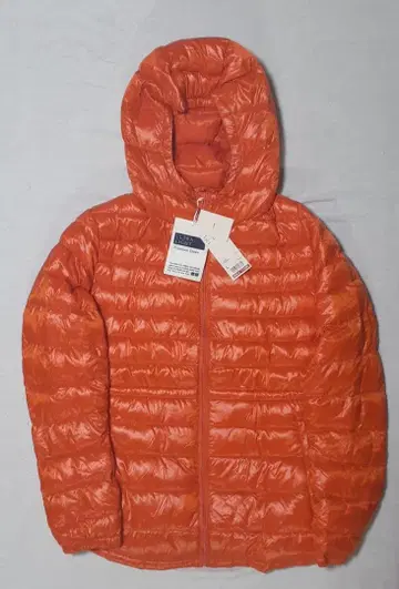 유니클로 프리미엄 다운 울트라 라이트 후드티