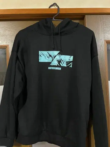 주술회전 블랙 후드티